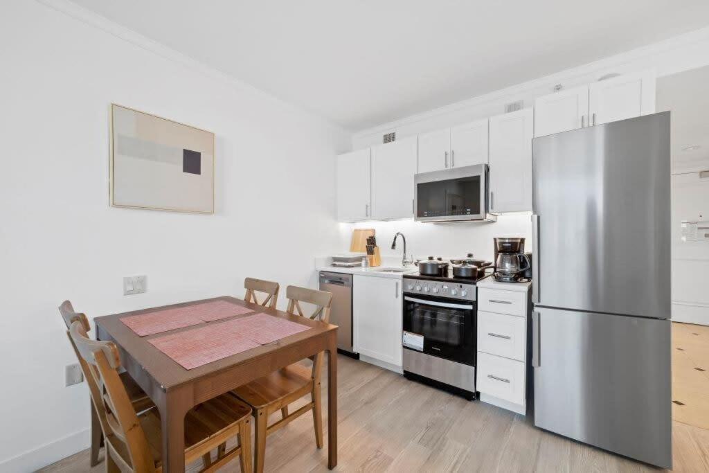 Bold Boardwalk 2br 3ba By Cozysuites